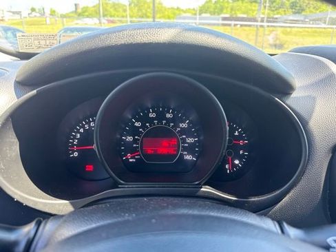 Used 2016 Kia Soul FWD image 18