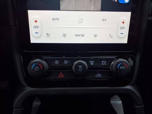 New 2025 Ford Ranger Lariat w/ FX4 Off-Road Package image 10