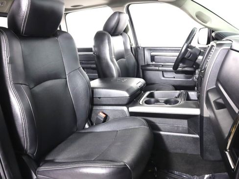 Used 2017 RAM 1500 Sport w/ Black Ram 1500 Sport Group image 43