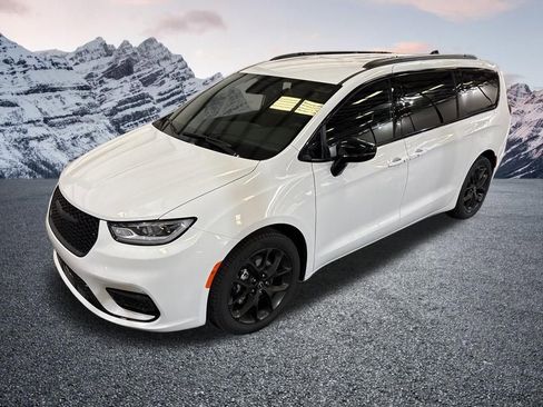 New 2026 Chrysler Pacifica Select w/ S Appearance Package FWD image 9