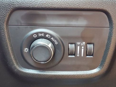 Used 2024 Jeep Grand Cherokee L Laredo AWD/4WD image 33