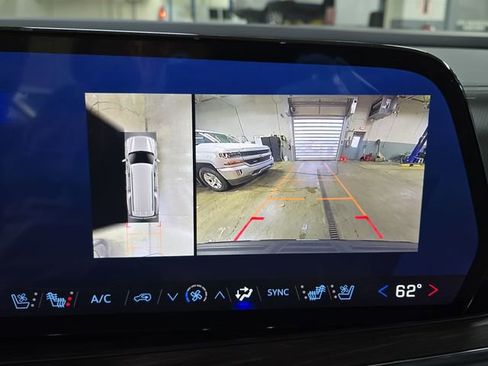 New 2025 Chevrolet Suburban Premier w/ Sun And Tow Package image 26