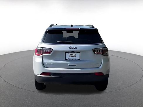 Used 2025 Jeep Compass Limited AWD/4WD image 12
