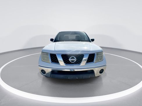 Used 2005 Nissan Frontier SE w/ (P01) Power Pkg image 3