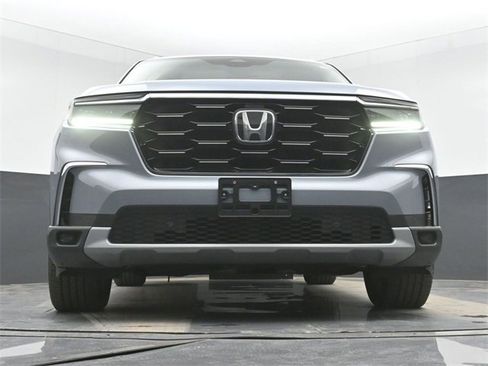 Used 2023 Honda Pilot Touring image 47