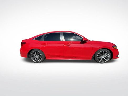 Used 2022 Honda Civic Touring image 4