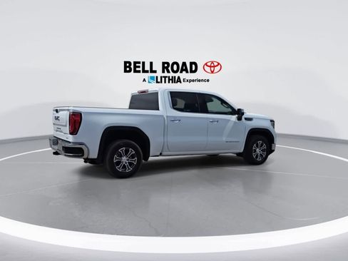 Used 2025 GMC Sierra 1500 SLT image 8