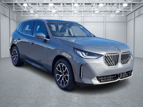 Certified 2025 BMW X3 xDrive30i w/ Convenience Package image 3