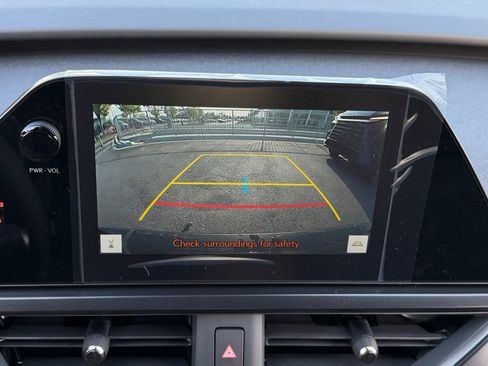 New 2026 Lexus UX 300h AWD image 18