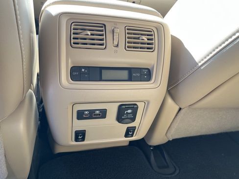 Used 2019 Nissan Pathfinder SL image 15