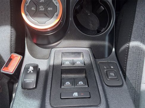 Certified 2022 Ford Bronco Big Bend image 24