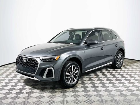 Certified 2023 Audi Q5 2.0T Premium Plus w/ Premium Plus Package AWD/4WD image 3