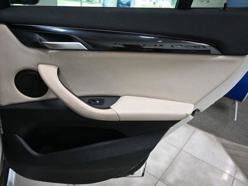 Used 2018 BMW X1 xDrive28i w/ Convenience Package AWD/4WD image 18