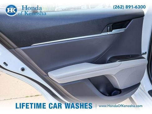 Used 2024 Toyota Camry SE FWD image 22