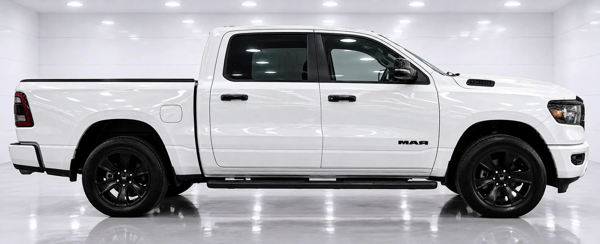 Used 2024 RAM 1500 Big Horn AWD/4WD image 6