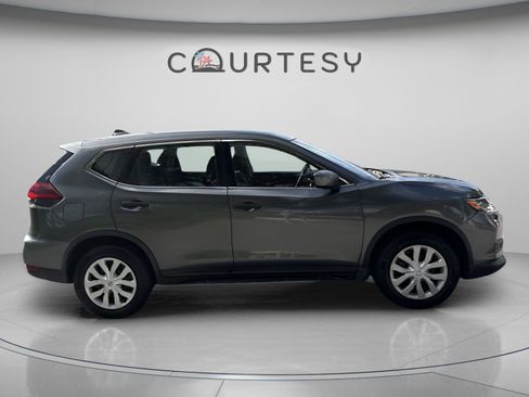 Used 2020 Nissan Rogue S FWD image 8