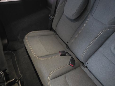 Used 2024 Jeep Wrangler Sport S image 22