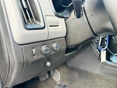 Used 2018 Chevrolet Colorado W/T w/ WT Convenience Package image 10