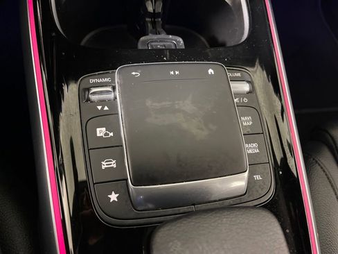 Used 2023 Mercedes-Benz EQB 300 4MATIC image 30