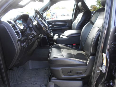 Used 2021 RAM 3500 Laramie AWD/4WD image 2