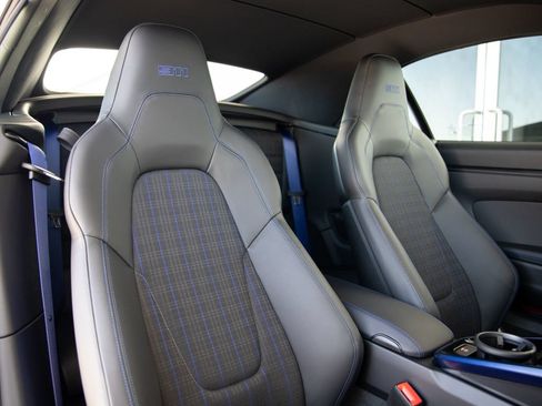 New 2026 Porsche 911 Carrera T RWD image 22
