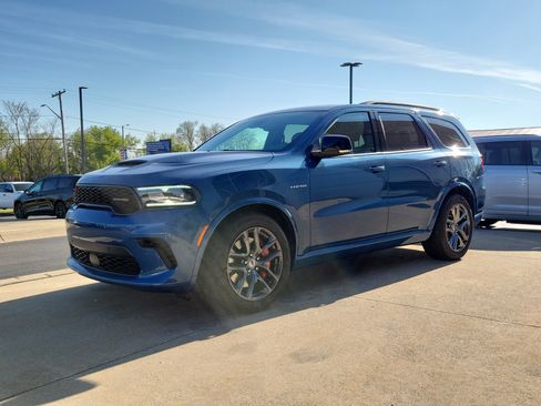 Used 2024 Dodge Durango R/T w/ Tow 'N Go Package AWD/4WD image 2