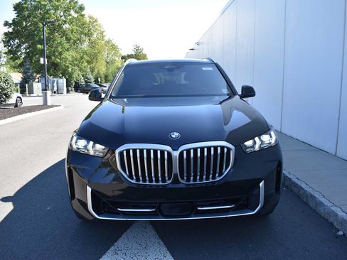 Used 2024 BMW X5 xDrive40i w/ Premium Package AWD/4WD image 2