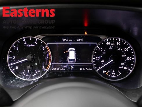 Used 2023 Nissan Rogue S AWD/4WD image 18