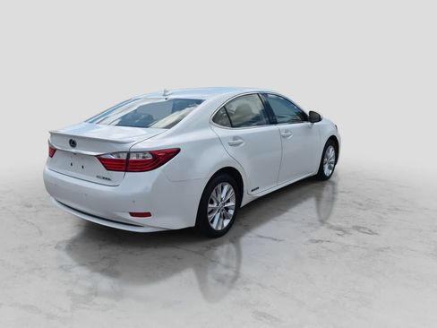 Used 2013 Lexus ES 300h w/ Premium Pkg FWD image 8