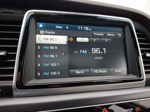 Used 2018 Hyundai Sonata Limited w/ Ultimate Package 02 image 19