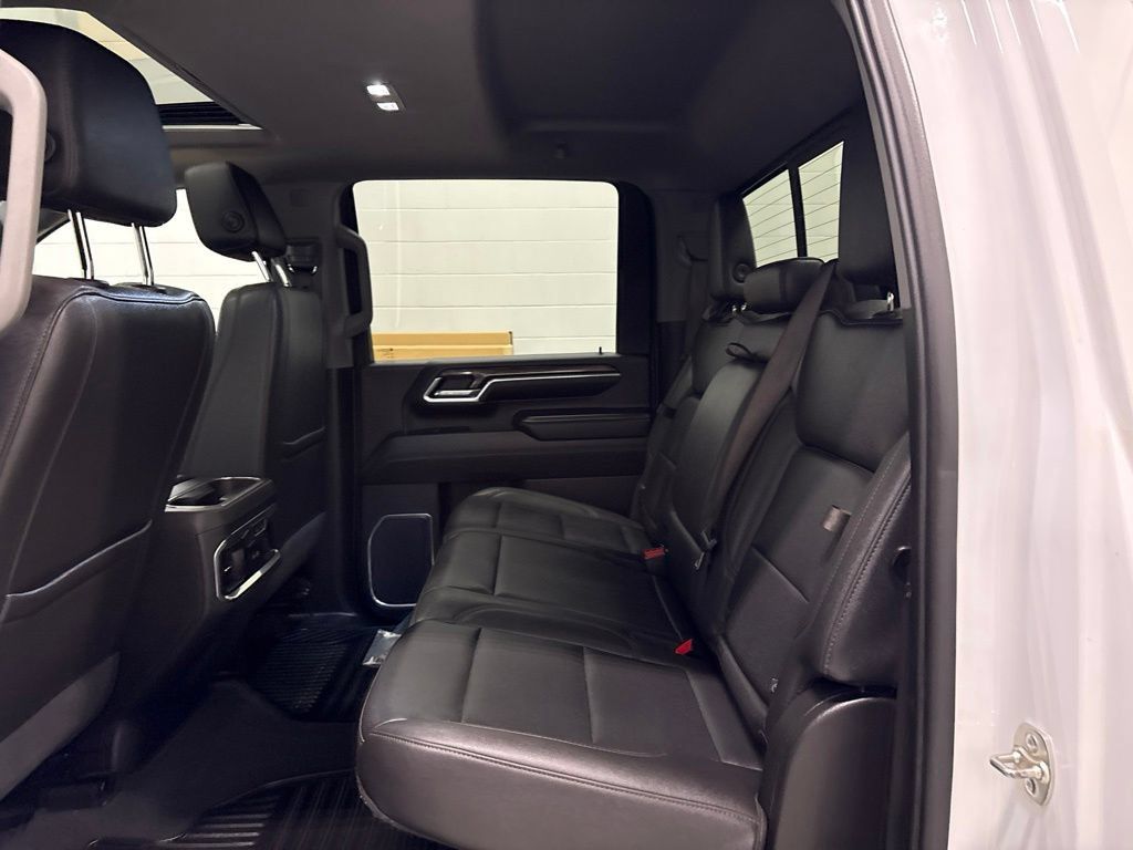 Used 2025 Chevrolet Silverado 3500 LTZ w/ LTZ Plus Package AWD/4WD image 35