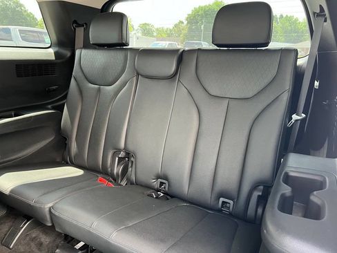 Used 2020 Hyundai Palisade SEL w/ Premium Package FWD image 9