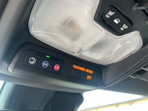 Used 2021 Chevrolet TrailBlazer ACTIV w/ Sun and Liftgate Package AWD/4WD image 19
