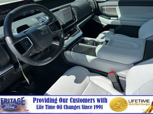 New 2026 Ford Expedition Max Platinum w/ Platinum Ultimate Package AWD/4WD image 10