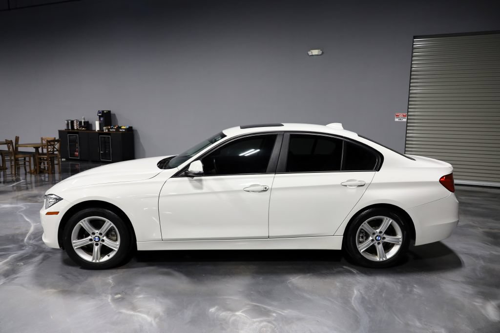 Used 2015 BMW 328i xDrive Sedan AWD/4WD image 4