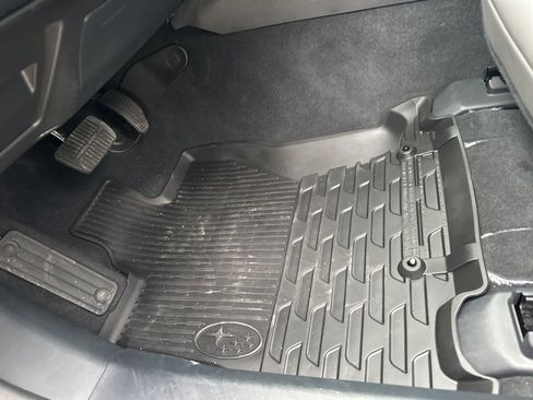 Certified 2025 Subaru Outback Onyx Edition image 14