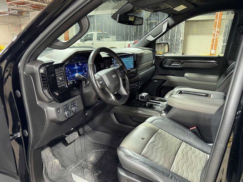 Used 2022 Chevrolet Silverado 1500 ZR2 image 30