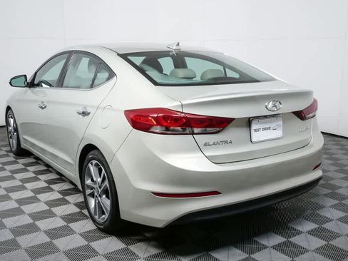 Used 2017 Hyundai Elantra Limited image 5