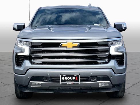 Used 2024 Chevrolet Silverado 1500 High Country AWD/4WD image 4