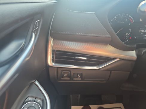 Used 2022 Cadillac XT4 Premium Luxury w/ Cold Weather Package image 20