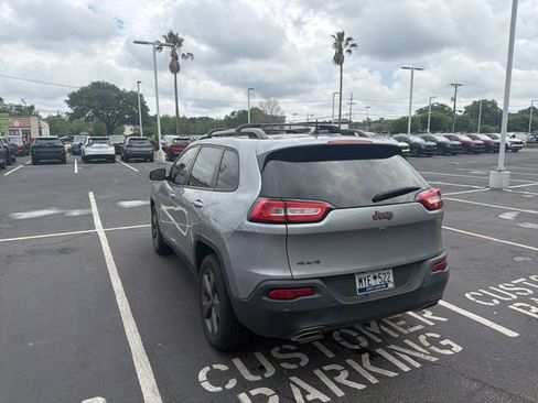 Used 2016 Jeep Cherokee 75th Anniversary AWD/4WD image 8