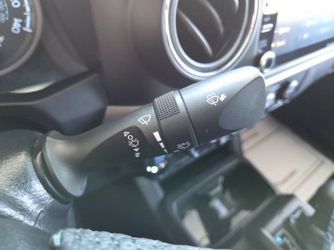 Used 2020 Toyota Tacoma TRD Sport AWD/4WD image 60