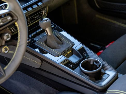 Used 2025 Porsche 911 GT3 RS image 18