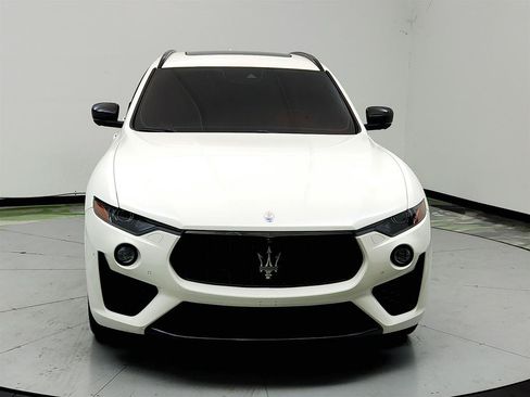 Used 2019 Maserati Levante GranSport AWD/4WD image 2