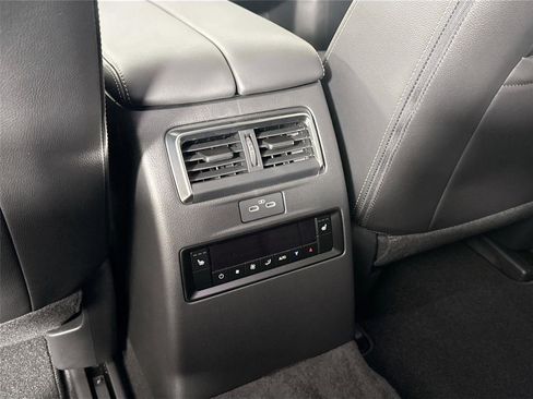 Used 2026 MAZDA CX-90 3.3 Turbo w/ Preferred Package image 38