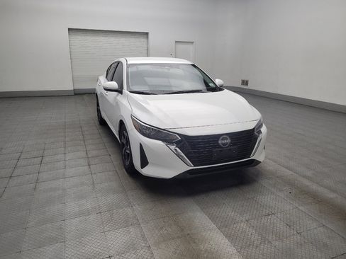 Used 2024 Nissan Sentra SV FWD image 13
