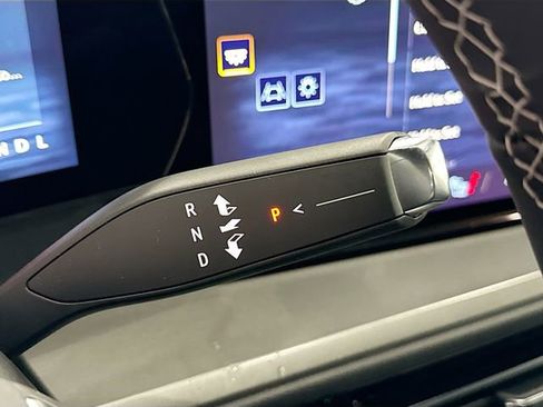 New 2026 Chevrolet Traverse LT w/ LPO, Floor Liner Package image 18