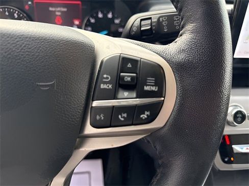 Used 2022 Ford Explorer XLT w/ Equipment Group 202A image 16