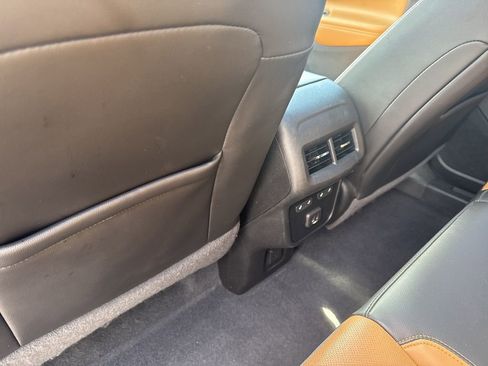 Used 2020 Chevrolet Equinox Premier AWD/4WD image 40
