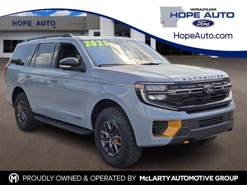New 2025 Ford Expedition Tremor image 1